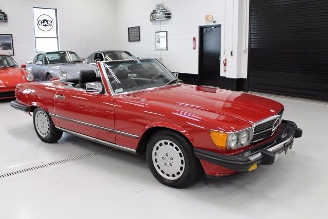 1988 Red Mercedes-Benz 500-Series --