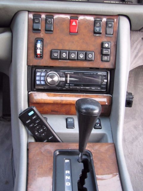 1988 Black Mercedes-Benz 500-Series Coupe