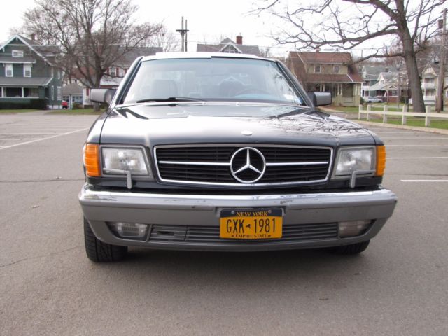 1988 Black Mercedes-Benz 500-Series Coupe
