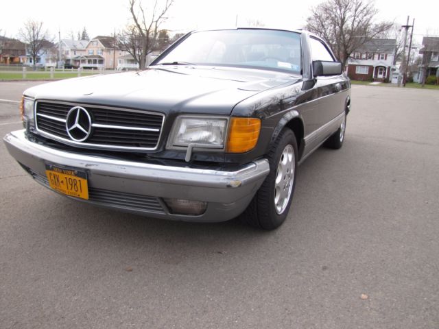 1988 Black Mercedes-Benz 500-Series Coupe