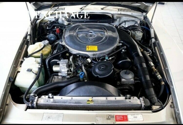 1988 Silver Mercedes-Benz SL-Class Convertible