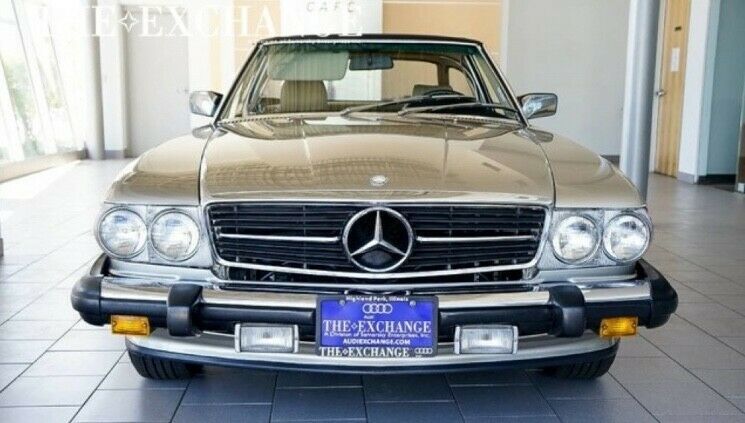 1988 Silver Mercedes-Benz SL-Class Convertible