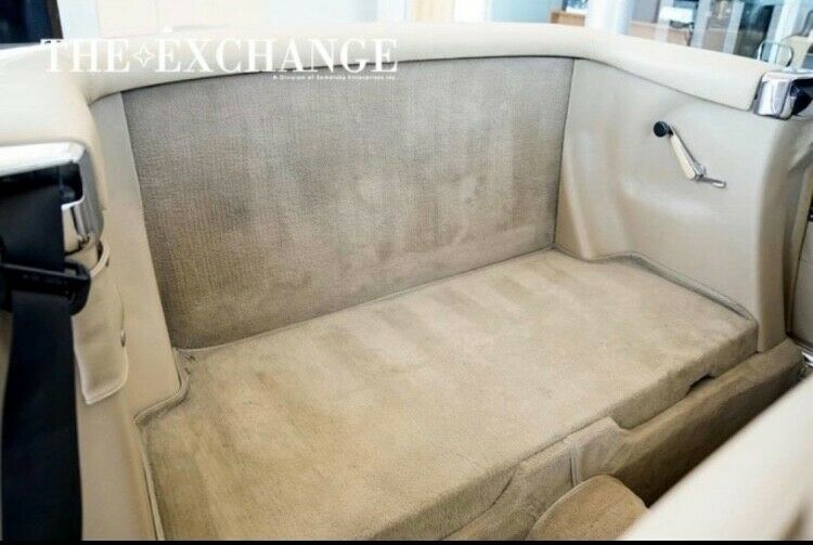 1988 Silver Mercedes-Benz SL-Class Convertible