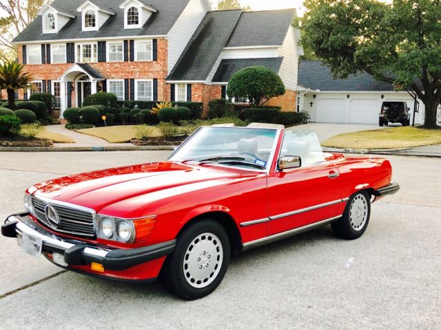 1988 Red Mercedes-Benz SL-Class Convertible