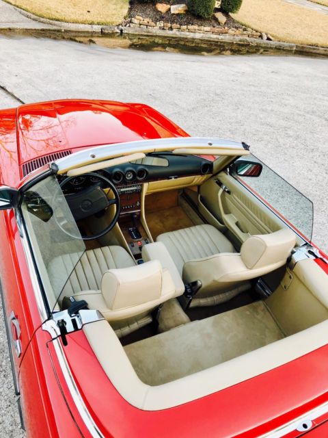 1988 Red Mercedes-Benz SL-Class Convertible