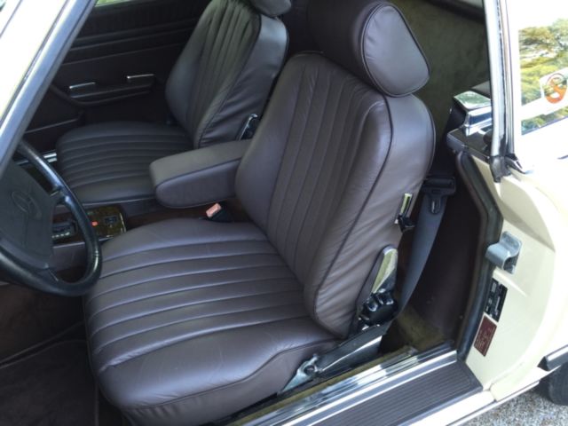 1988 Beige Mercedes-Benz SL-Class Convertible