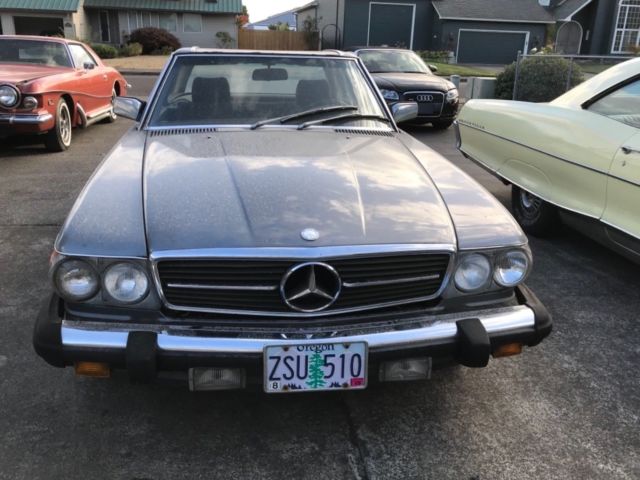 1988 Silver grey Mercedes-Benz SL-Class Convertible