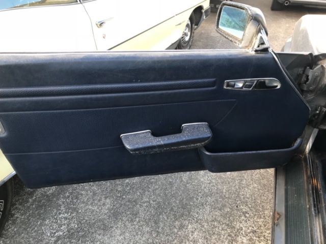 1988 Silver grey Mercedes-Benz SL-Class Convertible