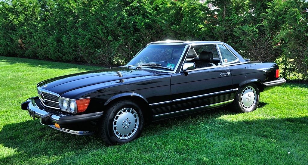 1988 White Mercedes-Benz SL-Class Coupe