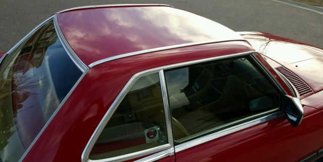 1988 Red Mercedes-Benz SL-Class Convertible