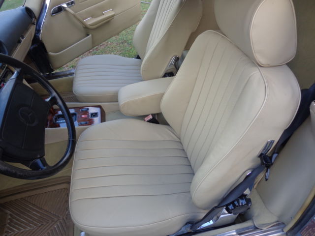 1988 Blue Mercedes-Benz SL-Class Convertable