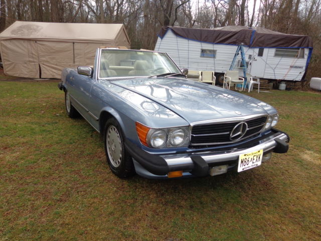 1988 Blue Mercedes-Benz SL-Class Convertable