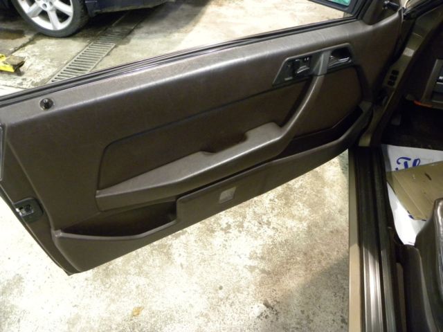 1988 Brown Mercedes-Benz C-Class Coupe