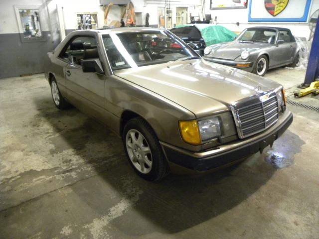1988 Brown Mercedes-Benz C-Class Coupe