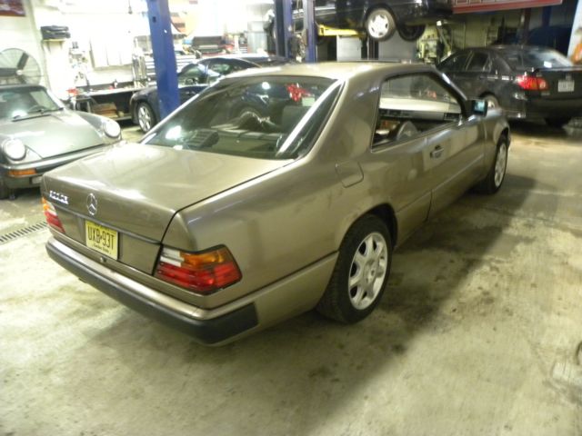 1988 Brown Mercedes-Benz C-Class Coupe
