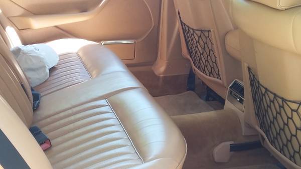 1988 Black Mercedes-Benz SL-Class Sedan