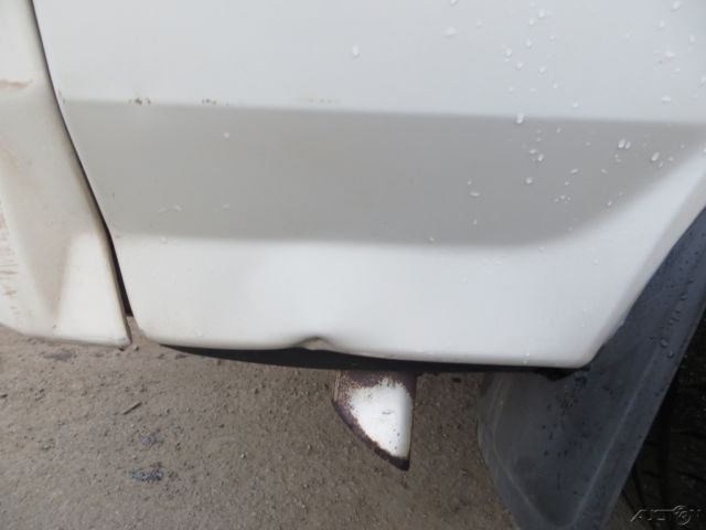 1988 White Mitsubishi Other Standard Passenger Van