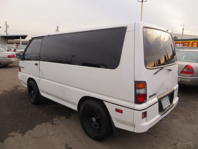1988 White Mitsubishi Other Standard Passenger Van