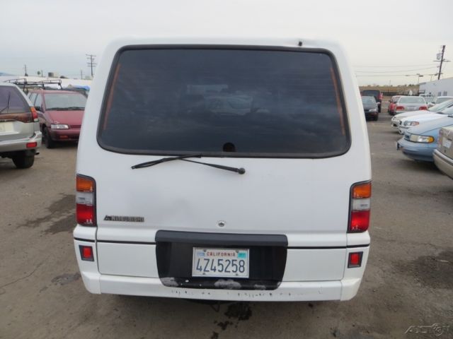 1988 White Mitsubishi Other Standard Passenger Van