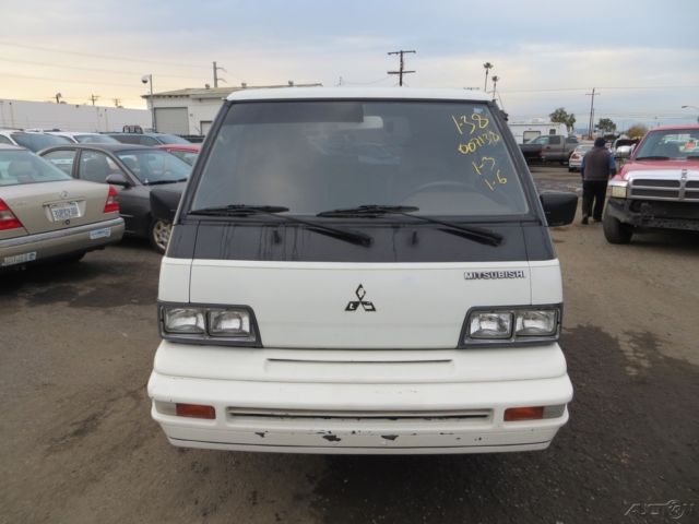 1988 White Mitsubishi Other Standard Passenger Van
