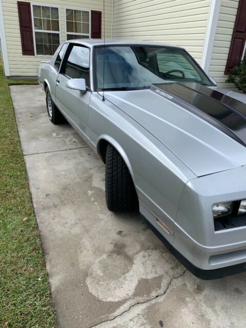 1988 Gray Chevrolet Monte Carlo Coupe