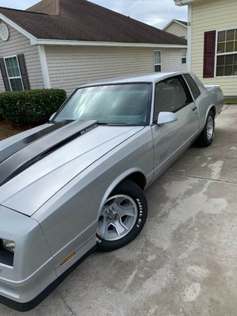 1988 Gray Chevrolet Monte Carlo Coupe