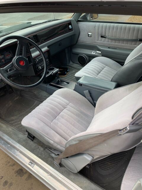 1988 Gray Chevrolet Monte Carlo Coupe