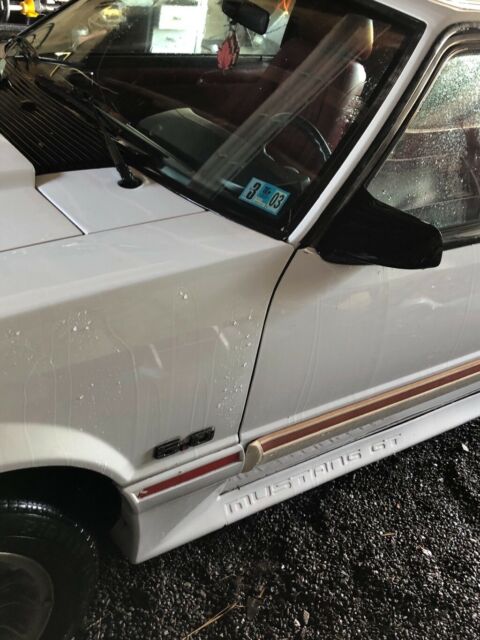 1988 White Ford Mustang Coupe