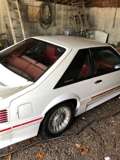 1988 White Ford Mustang Coupe