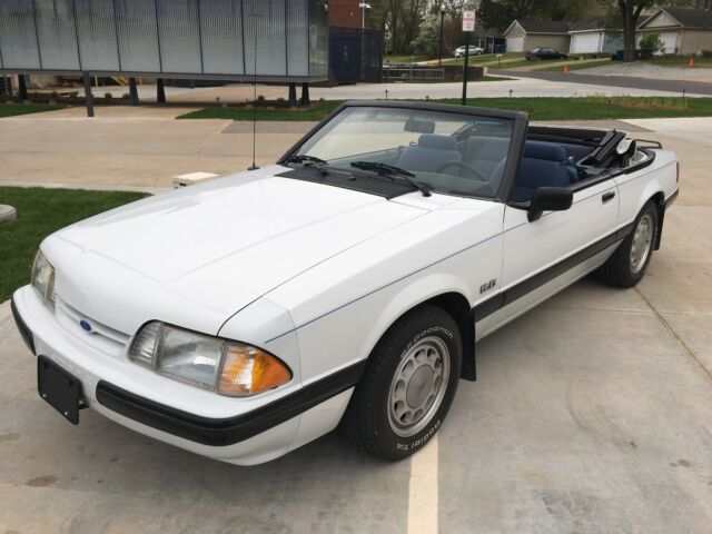 1988 Ford Mustang Convertible