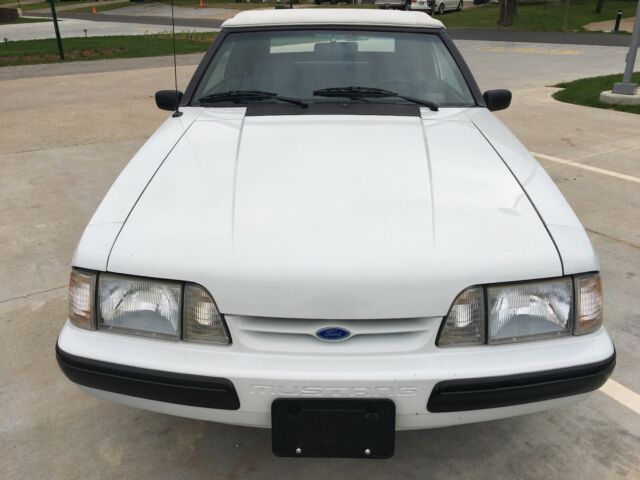 1988 Ford Mustang Convertible