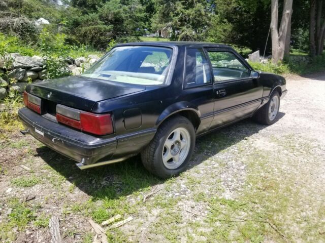 1988 Ford Mustang