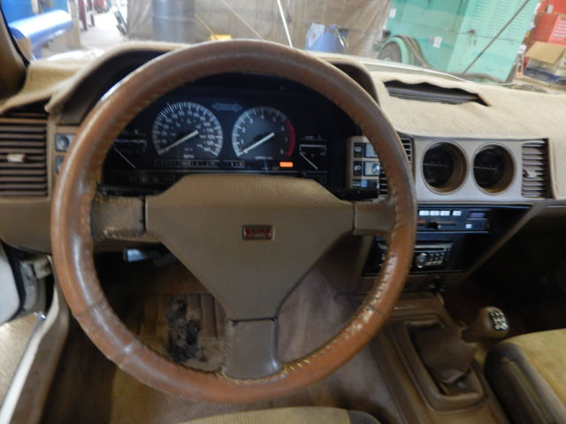 1988 White Nissan 300ZX Coupe
