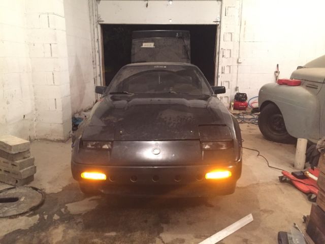 1988 Black Nissan 300ZX Coupe