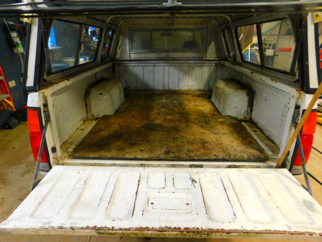 1988 White Nissan Other Pickups Crew Cab Pickup