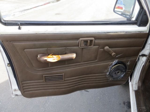 1988 White Nissan Other