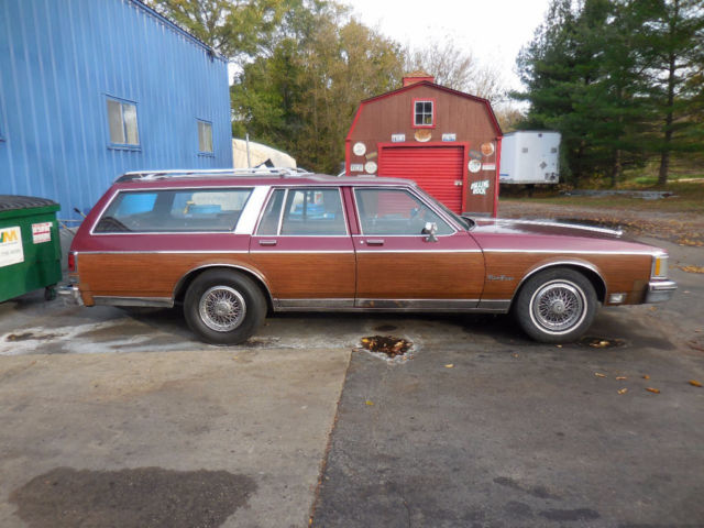 1988 Burgundy Oldsmobile Custom Cruiser Wagon