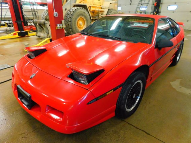 1988 Red Pontiac Fiero Coupe
