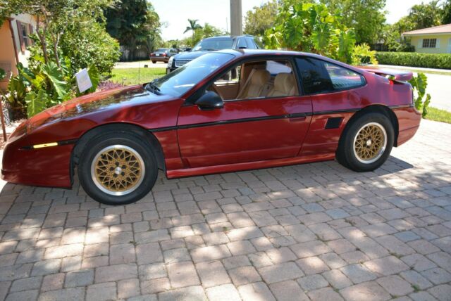 1988 Burgundy Pontiac Fiero Coupe