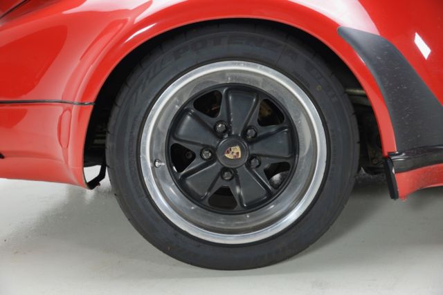 1988 Red Porsche 911 --