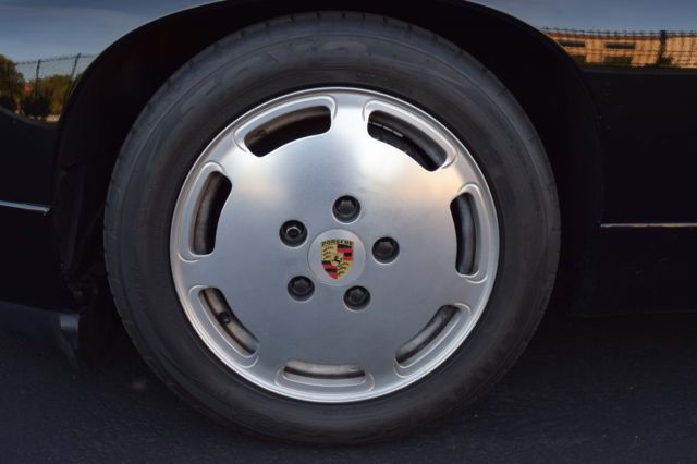 1988 Black Porsche 928 Coupe