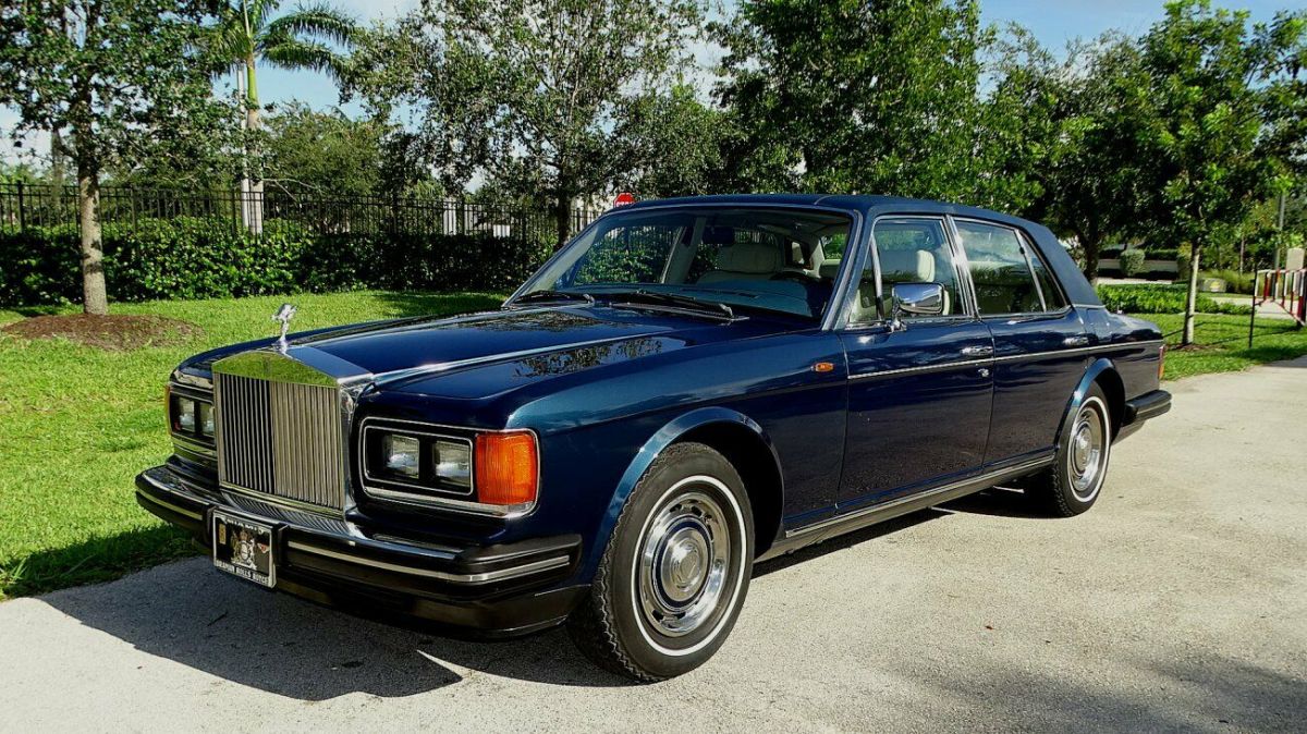 1988 ROLLS ROYCE SILVER SPIRIT LUXURY SEDAN WITH ONE OWNER 9200 