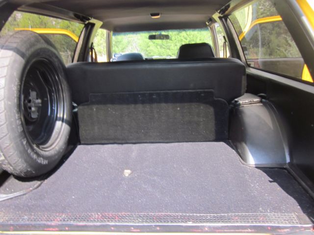 1988 Yel!ow Chevrolet S-10 Two door Blazer