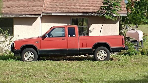 1988 Red Chevrolet S-10 Extended Cab Pickup