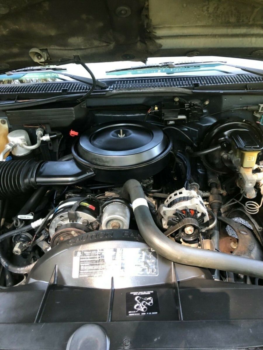 1988 Blue Chevrolet Silverado 1500 Standard Cab Pickup