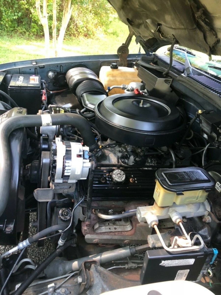 1988 Blue Chevrolet Silverado 1500 Standard Cab Pickup