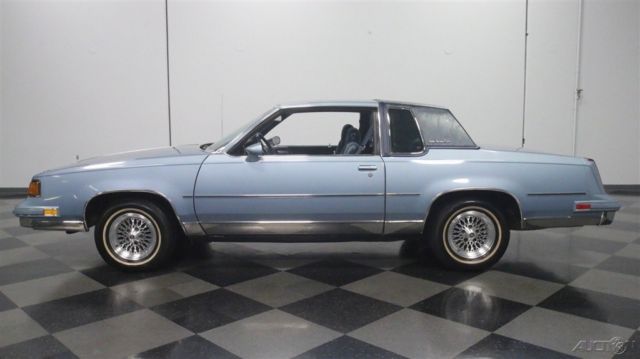 1988 Blue Oldsmobile Cutlass