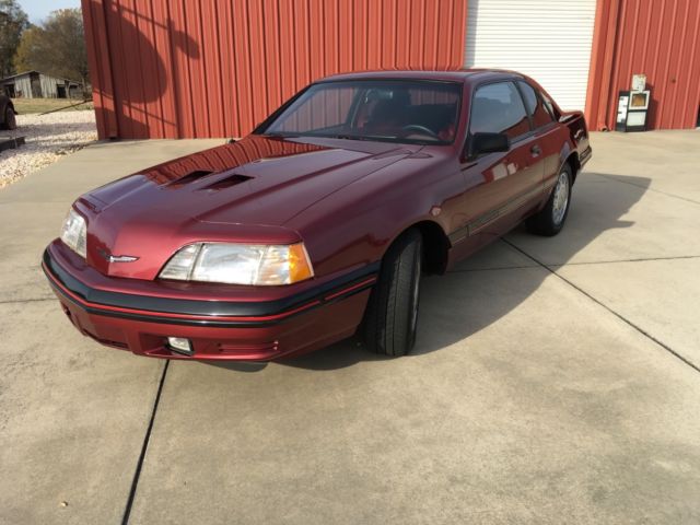 1988 Burgundy Ford Thunderbird Coupe