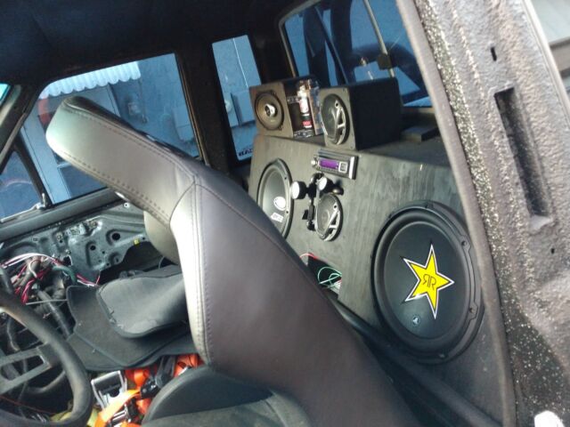 1988 black Toyota Pickup xtra cab