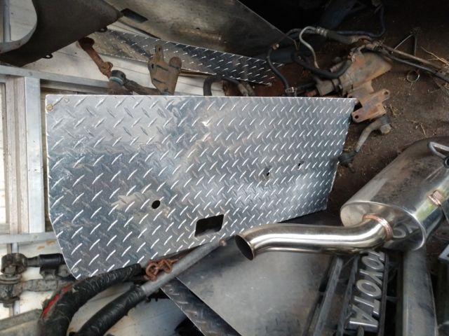 1988 black Toyota Pickup xtra cab